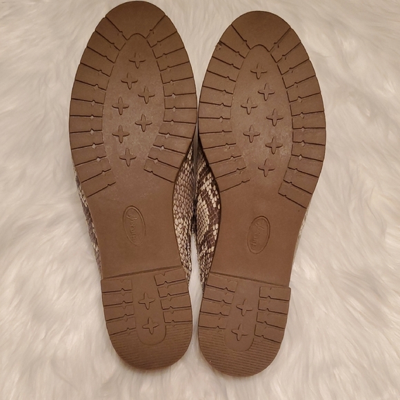Eurosoft by Soffe Winona Women's Brown Snake Print Mules - Picture 6 of 6